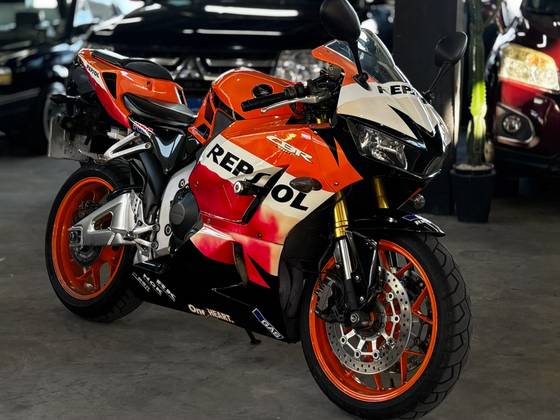 HONDA CBR 600RR HONDA CBR 600RR